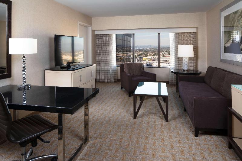 Hilton Los Angeles Airport image