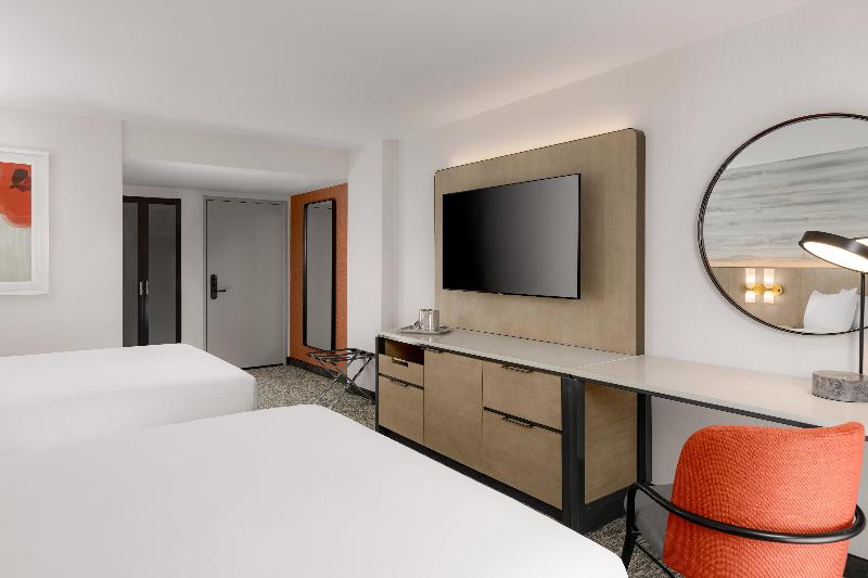Hilton Los Angeles Airport image