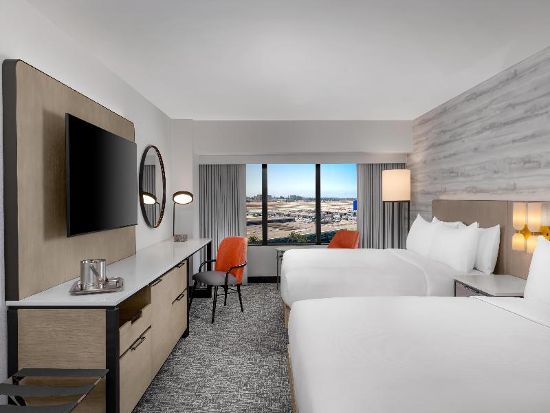 Hilton Los Angeles Airport image