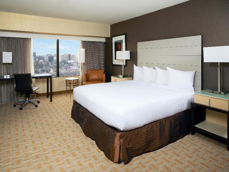 Hilton Los Angeles Airport image