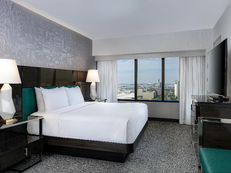 Hilton Los Angeles Airport image