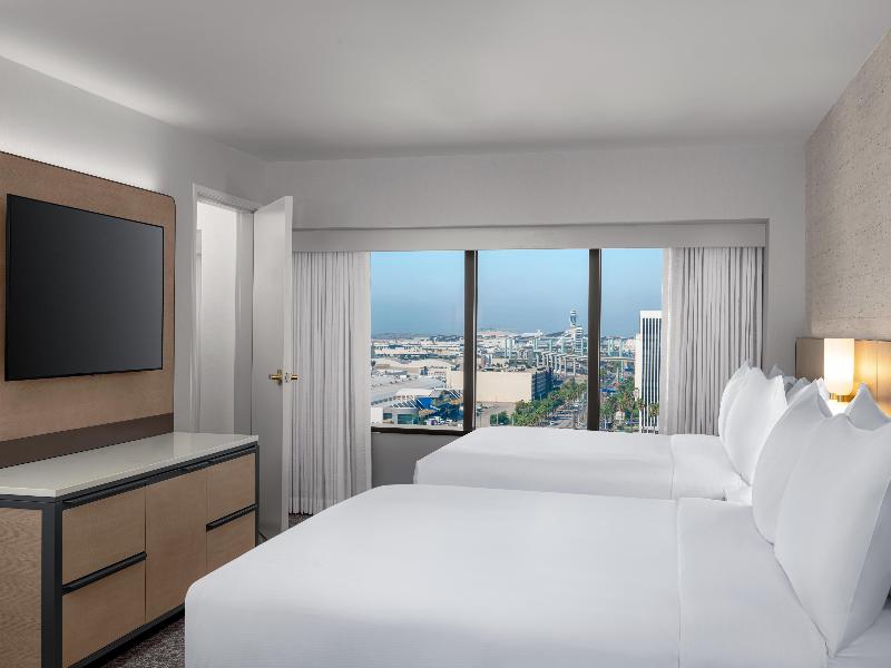 Hilton Los Angeles Airport image