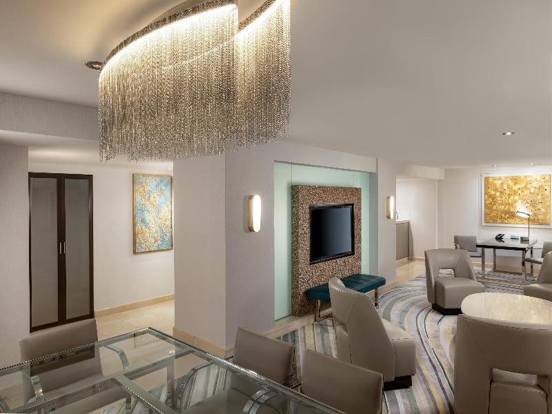 Hilton Los Angeles Airport image