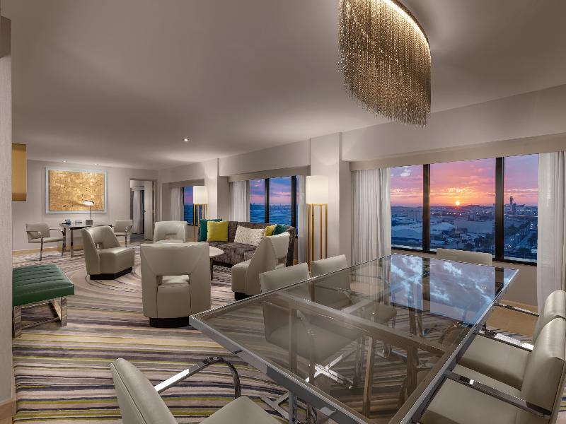 Hilton Los Angeles Airport image
