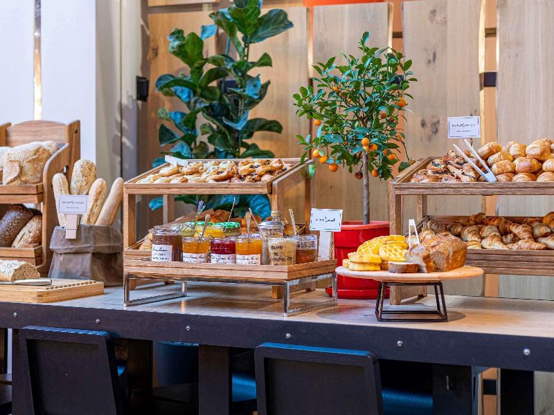 Novotel Paris Vaugirard Montparnasse image
