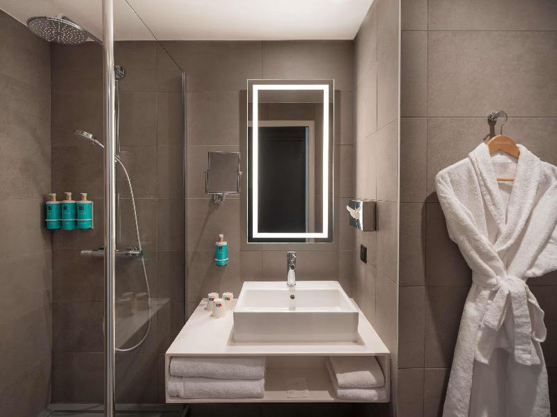 Novotel Paris Vaugirard Montparnasse image