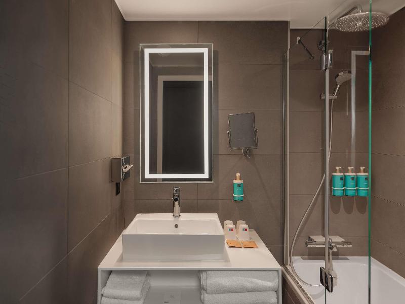Novotel Paris Vaugirard Montparnasse image