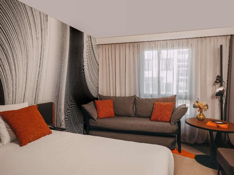 Novotel Paris Vaugirard Montparnasse image