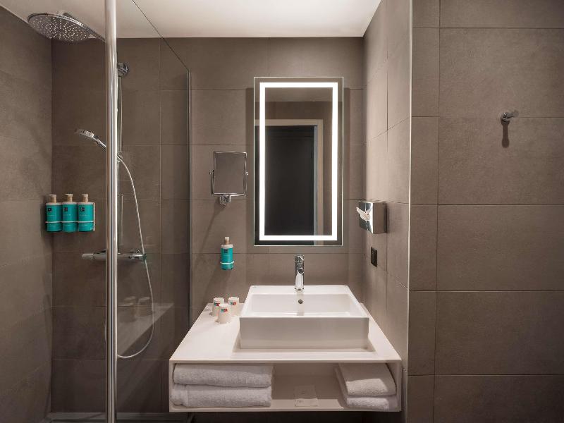 Novotel Paris Vaugirard Montparnasse image