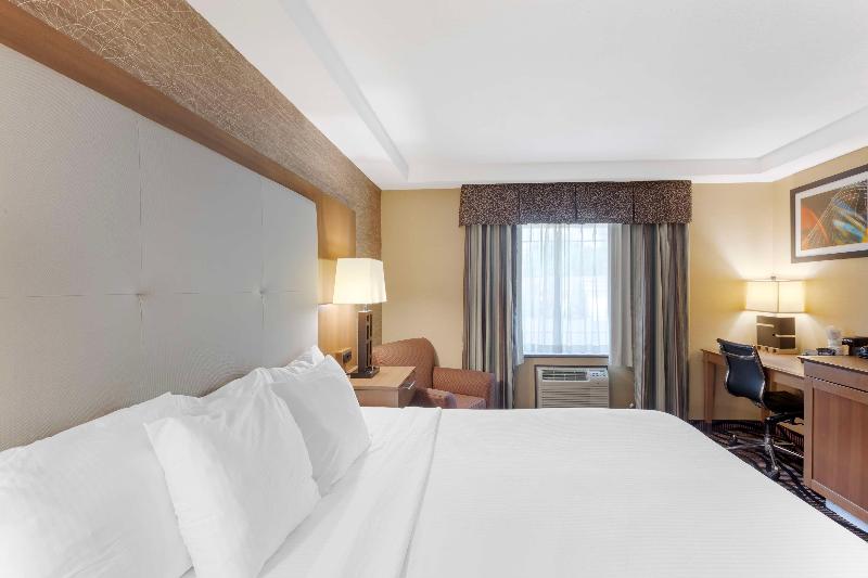 Best Western Summit Inn image