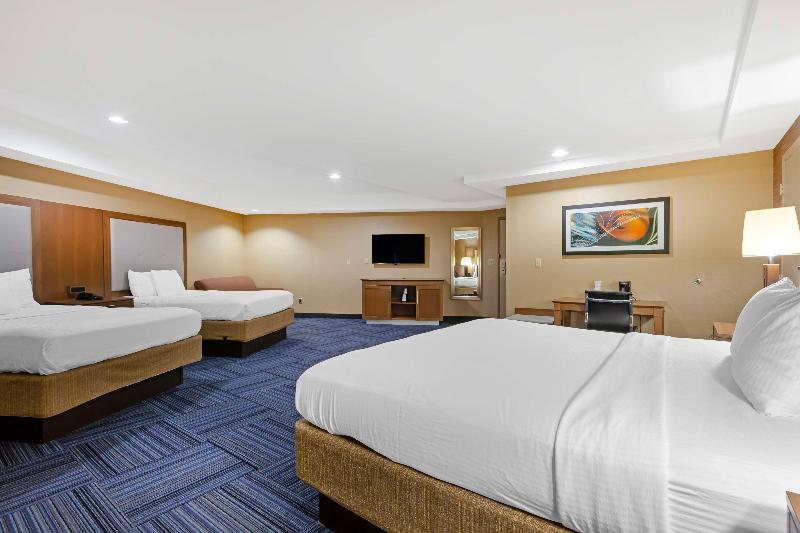 Best Western Summit Inn image