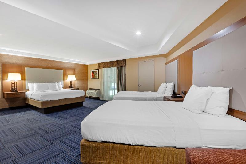 Best Western Summit Inn image