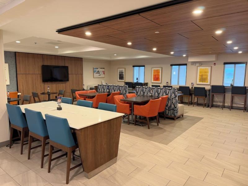 Holiday Inn Express Syracuse-Fairgrounds image