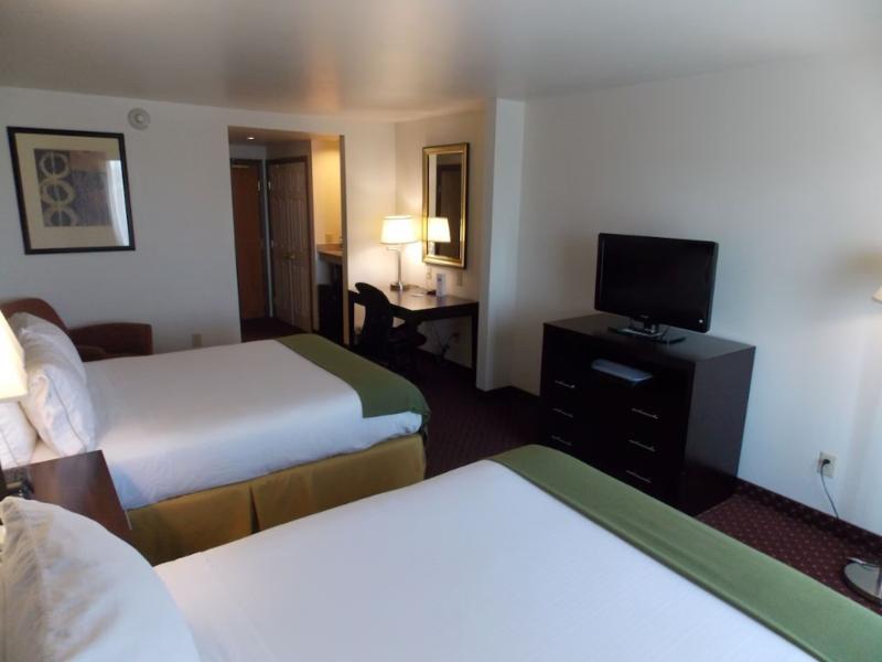 Holiday Inn Express Syracuse-Fairgrounds image