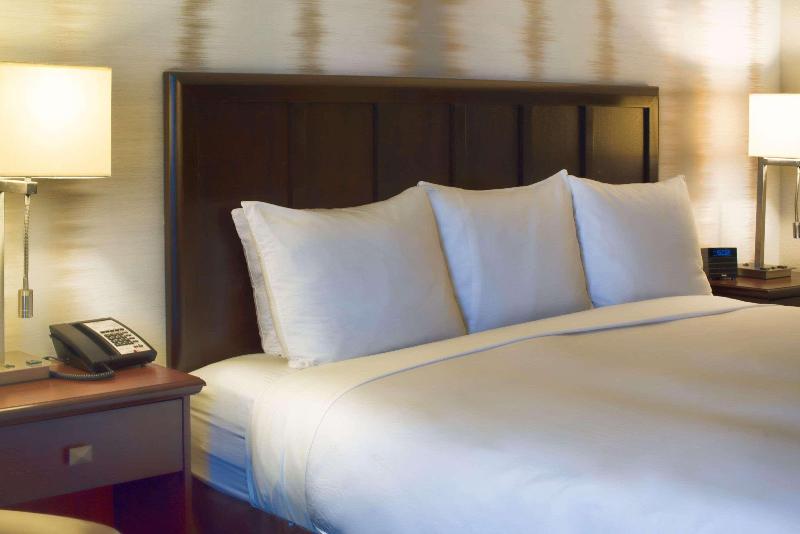 Radisson Hotel Fort Worth North-Fossil Creek image