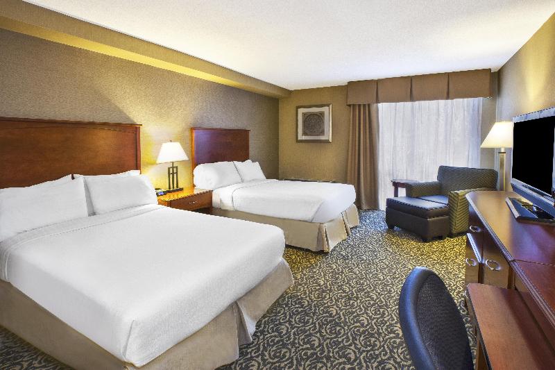 Holiday Inn National Airport / Crystal City image