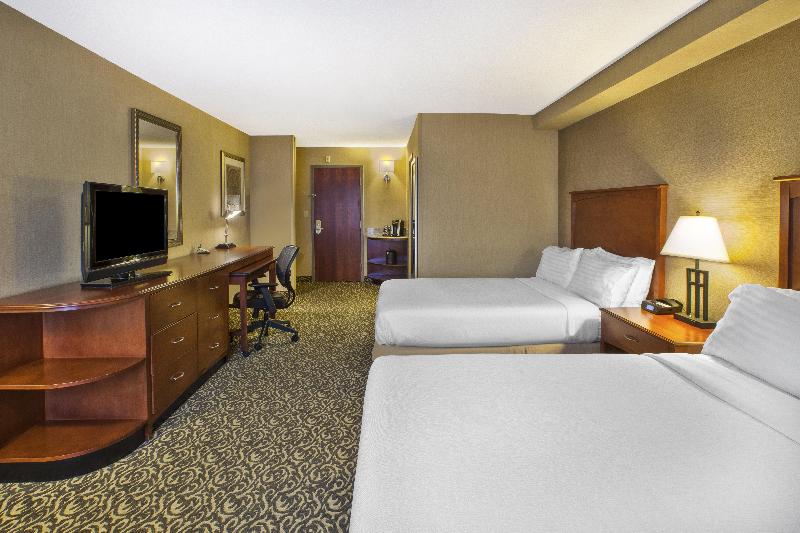 Holiday Inn National Airport / Crystal City image