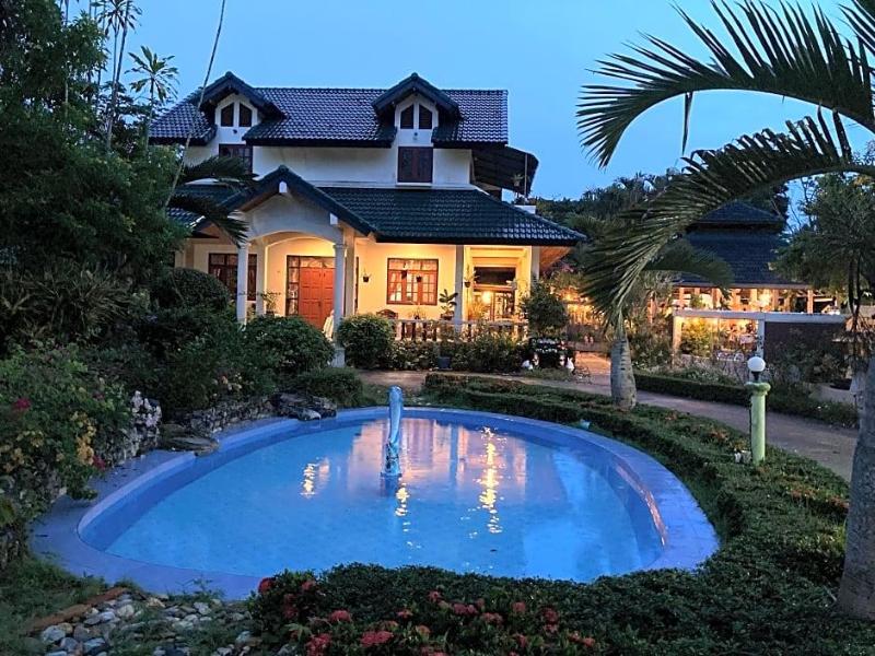 Ekman Garden Resort image