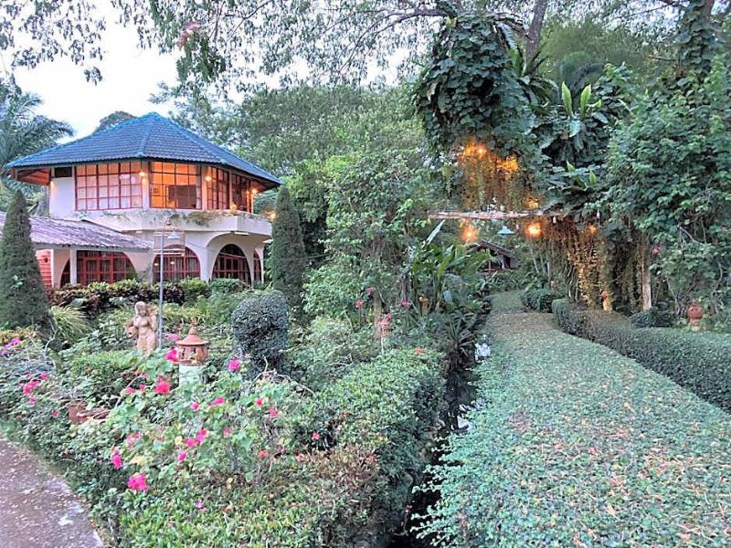 Ekman Garden Resort image