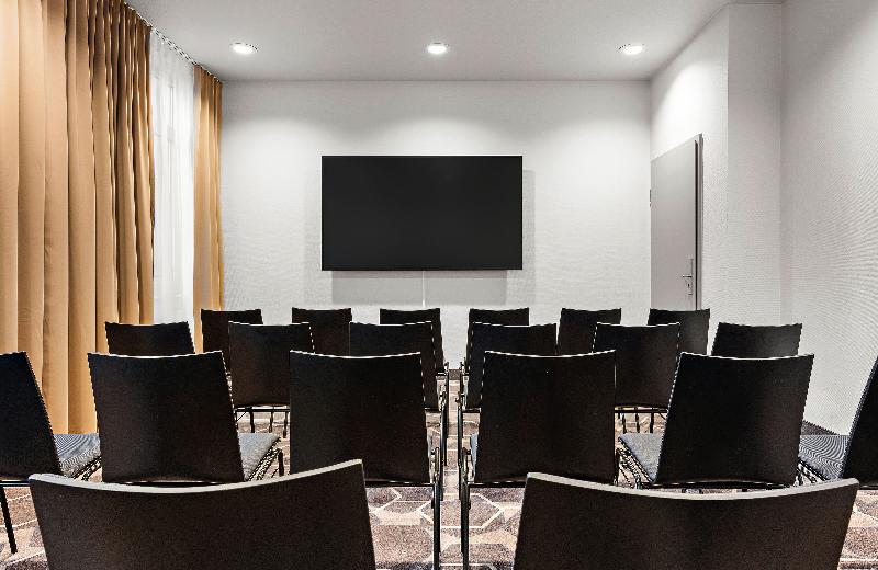 Leonardo Hotel Mainz image