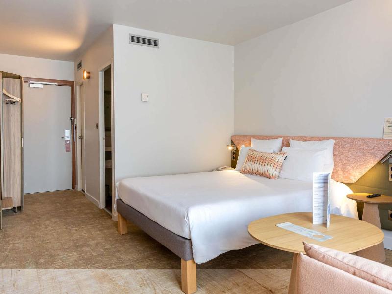 Novotel Toulouse Purpan Airport image