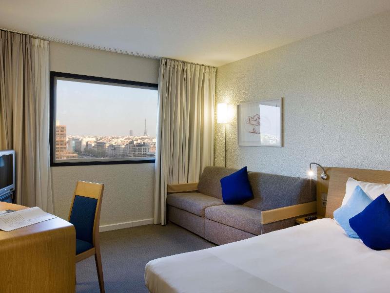Novotel Paris la Defense image