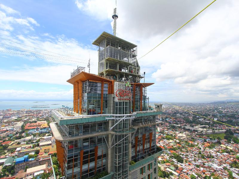 Crown Regency Hotel & Towers Cebu image