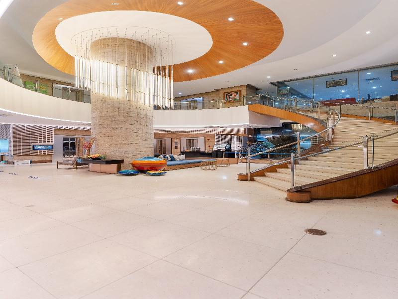 Crown Regency Hotel & Towers Cebu image