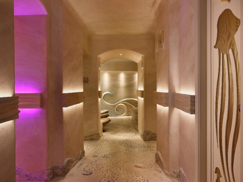Grand Hotel Savoia Genova, Curio Collection image