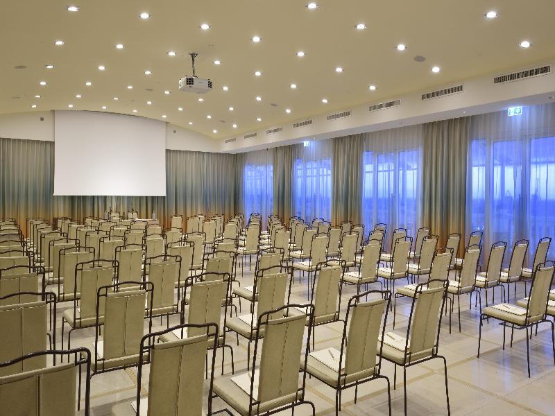 Grand Hotel Savoia Genova, Curio Collection image