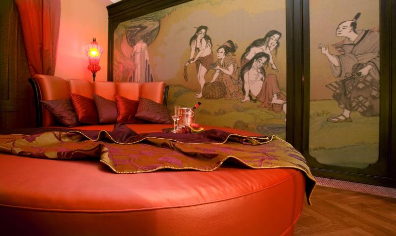 Stay in style at Grand Hotel Savoia Genova, Curio Collection