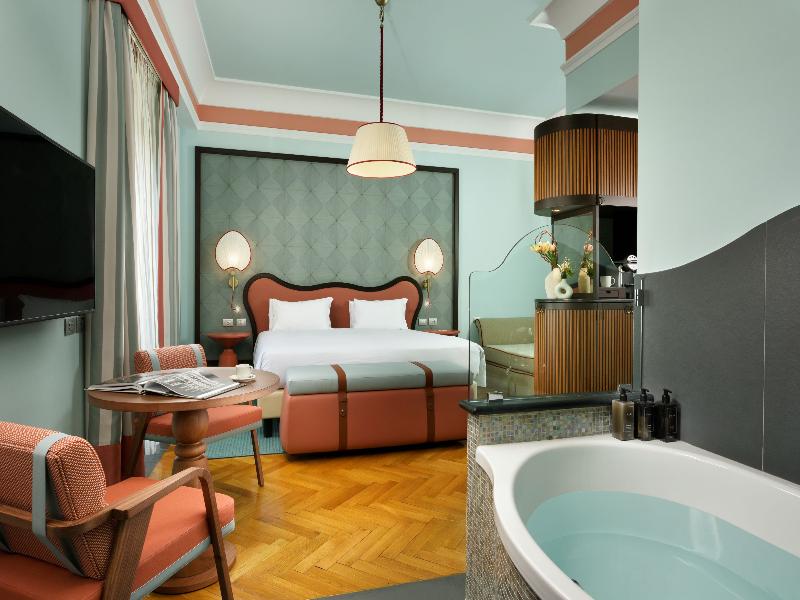 Grand Hotel Savoia Genova, Curio Collection image