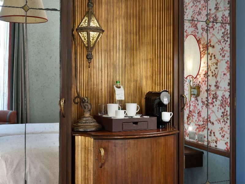 Grand Hotel Savoia Genova, Curio Collection image
