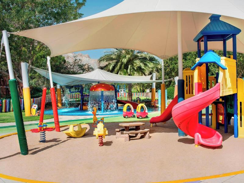 Le Méridien Al Aqah Beach Resort image