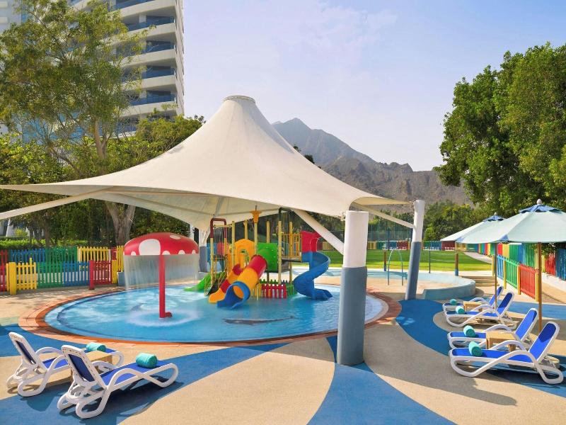 Le Méridien Al Aqah Beach Resort image