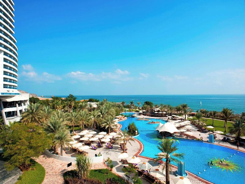 Le Méridien Al Aqah Beach Resort image
