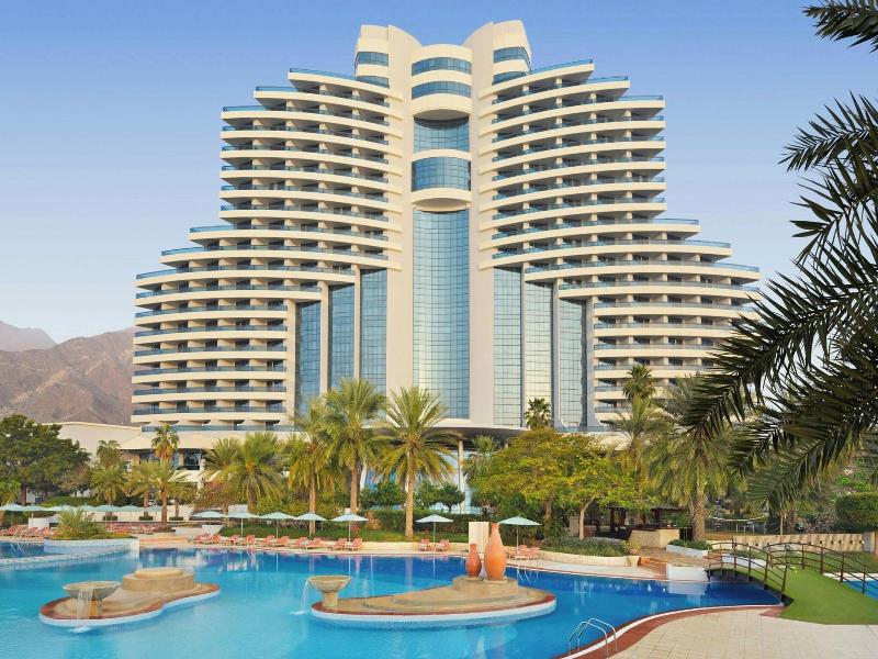 Le Méridien Al Aqah Beach Resort image