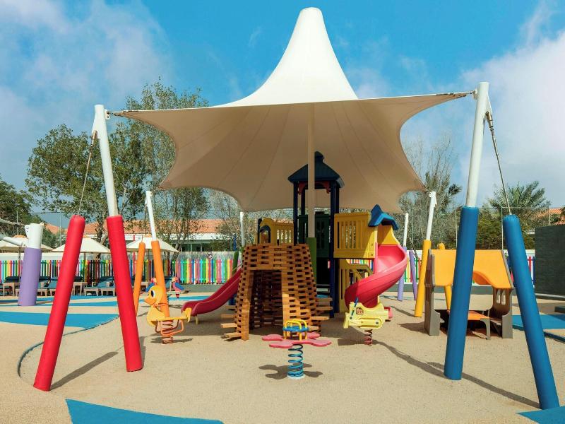 Le Méridien Al Aqah Beach Resort image