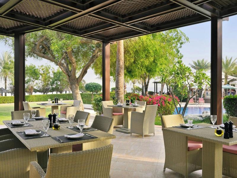 Le Méridien Al Aqah Beach Resort image