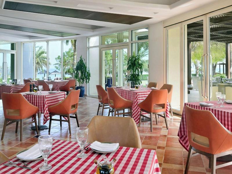 Le Méridien Al Aqah Beach Resort image