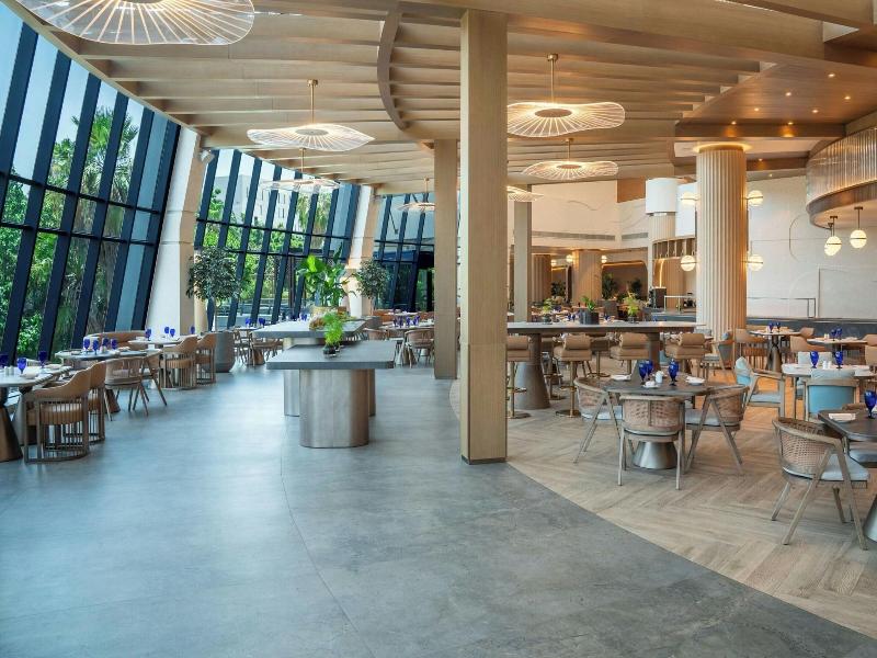 Le Méridien Al Aqah Beach Resort image