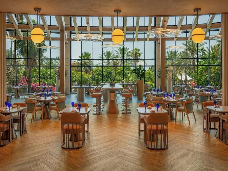 Le Méridien Al Aqah Beach Resort image