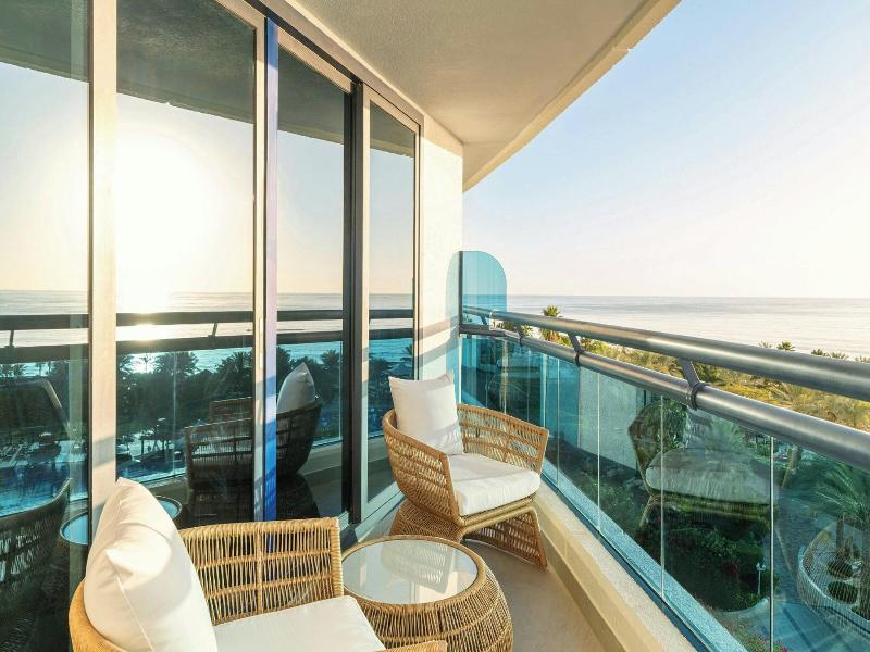 Le Méridien Al Aqah Beach Resort image