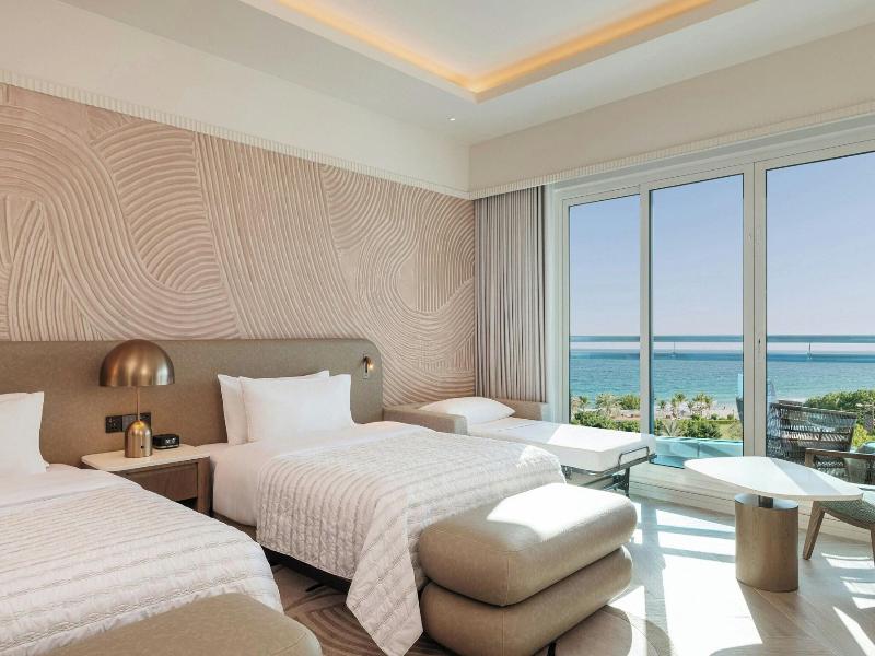Le Méridien Al Aqah Beach Resort image