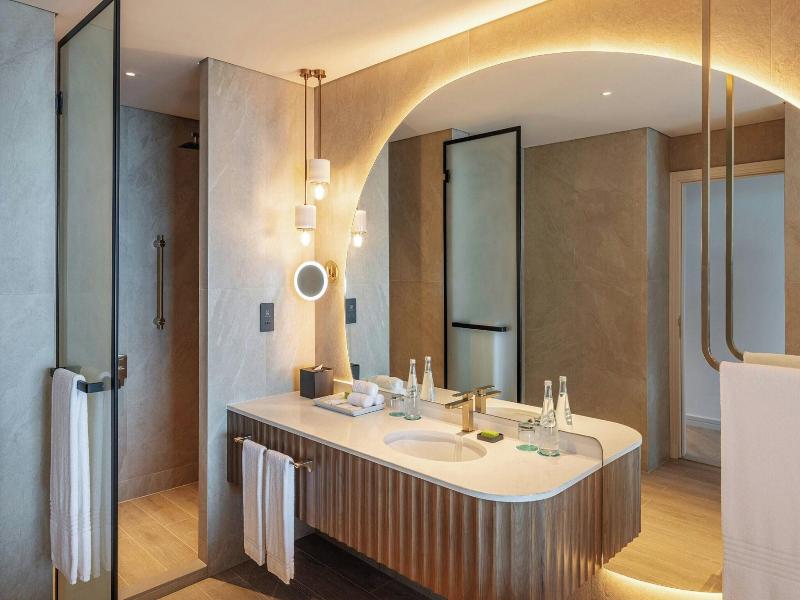 Le Méridien Al Aqah Beach Resort image