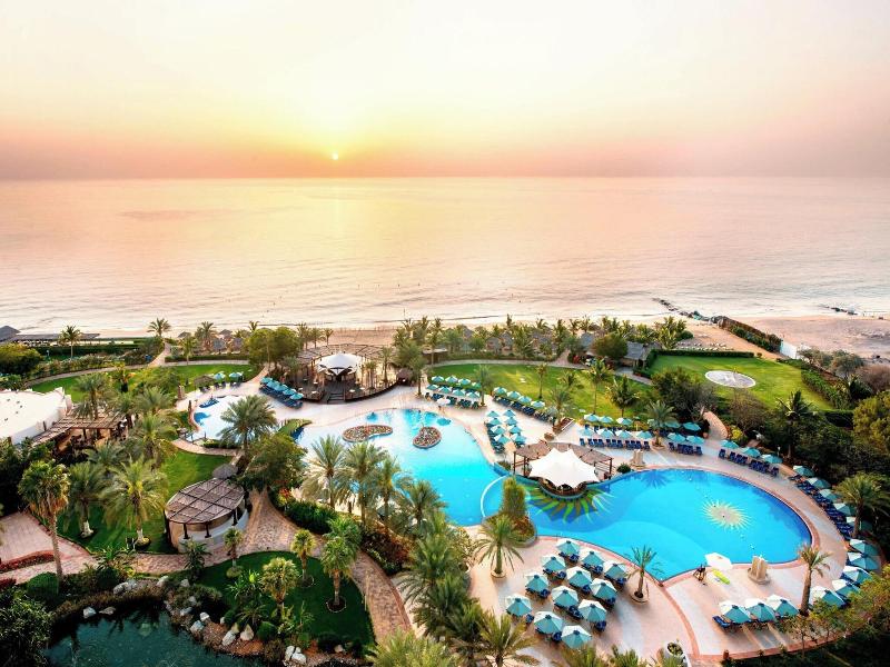 Le Méridien Al Aqah Beach Resort image