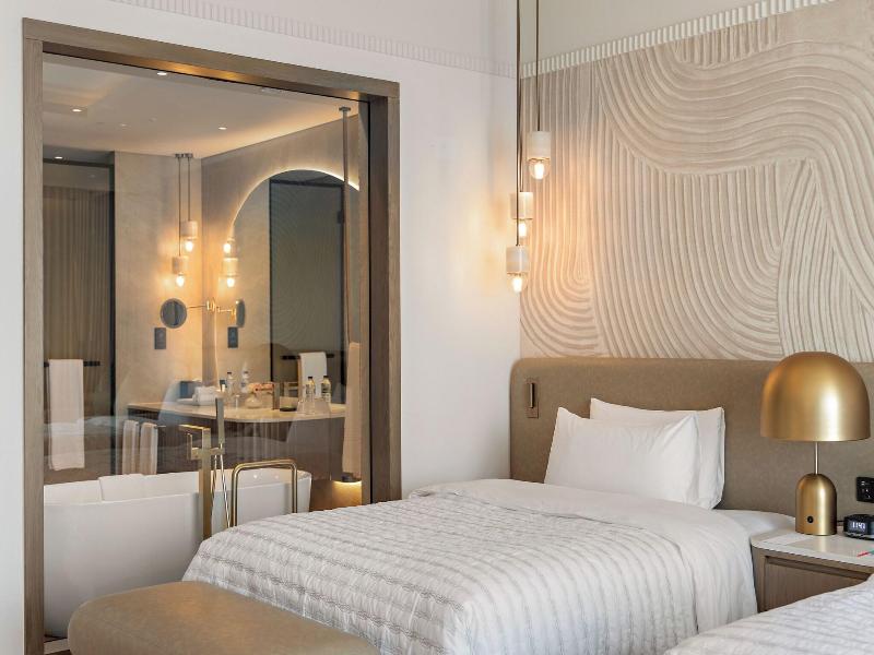 Le Méridien Al Aqah Beach Resort image