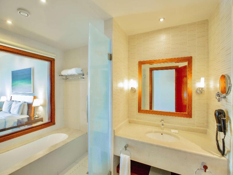 The Radisson Blu Resort Fujairah image