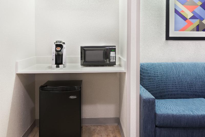 Holiday Inn Express Hotel & Suites Universal Holiday Inn Express Hotel & Suites Universal