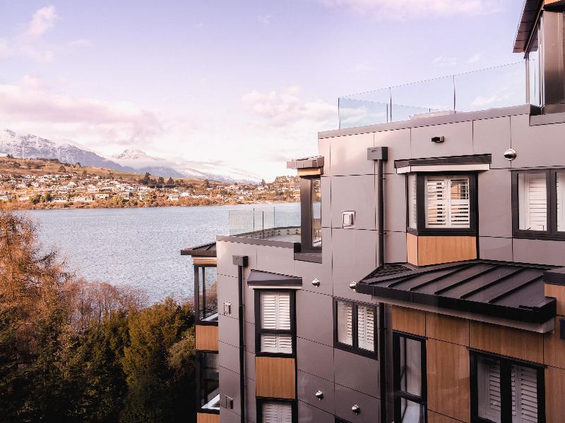 Avani Queenstown Hotel 